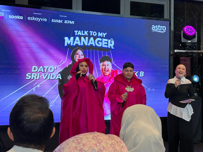 10 - Dato’ Sri Vida & Cik B